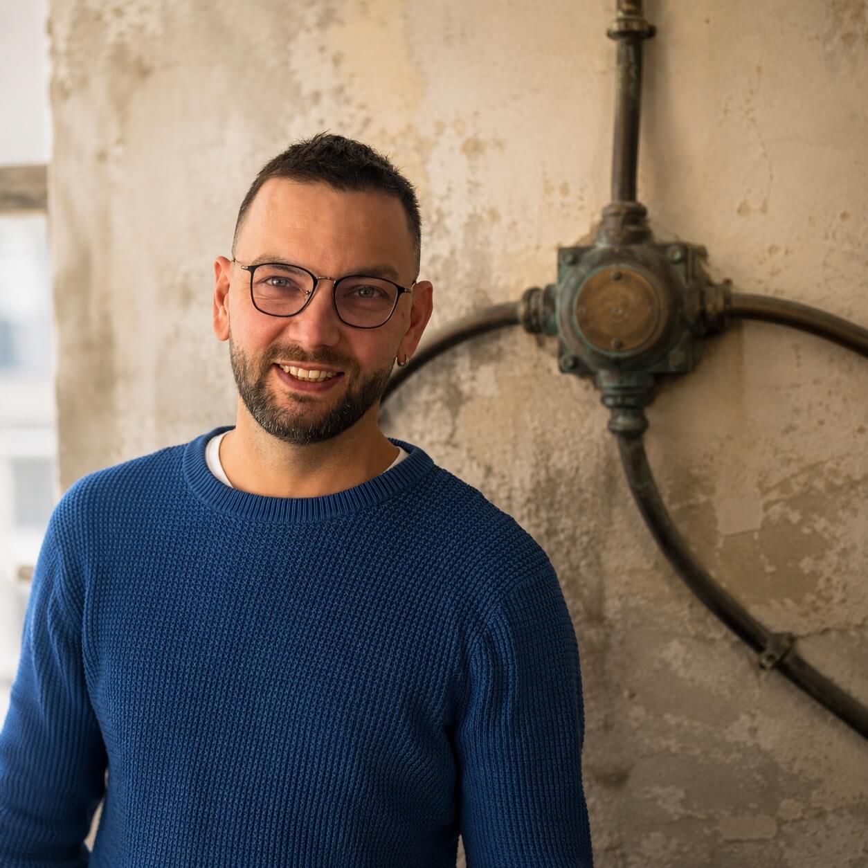 Dennis Hüttner, SEO consultant and founder of Waterproof Web Wizard GmbH
